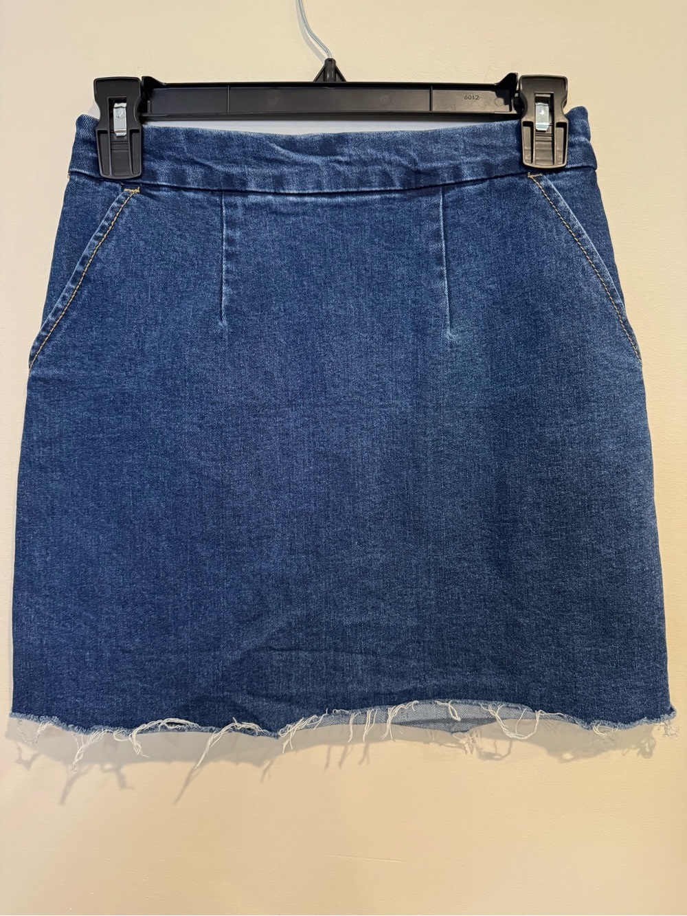 Forever 21 Dark Blue Denim Mini Skirt with Raw Hem Y2K Staple Casual Summer